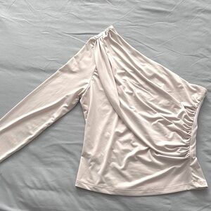 Off shoulder top (beige/cream)